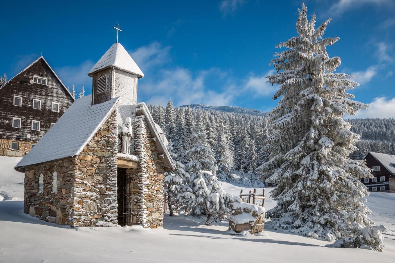 Resort Sv. František - Hotel Erlebachova Bouda Špindlerŭv Mlýn Buitenkant foto